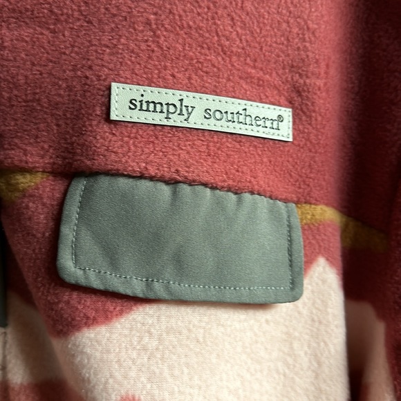 NWOT simply southern fleece pullover size medium - Picture 3 of 4